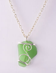 Alpaca Recycled Glass Freeform Pendant Necklace - Green